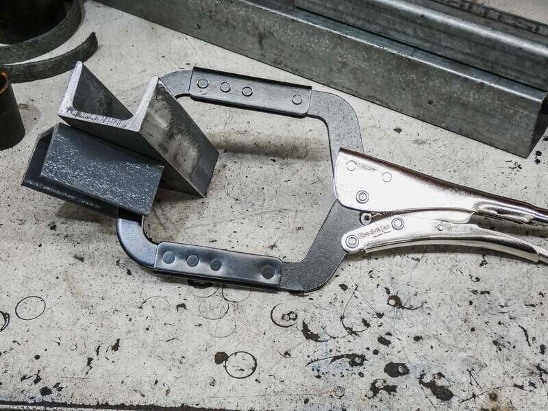 XTREME C-CLAMP GRIPLOX PLIERS W/SWIVEL PADS - 350MM